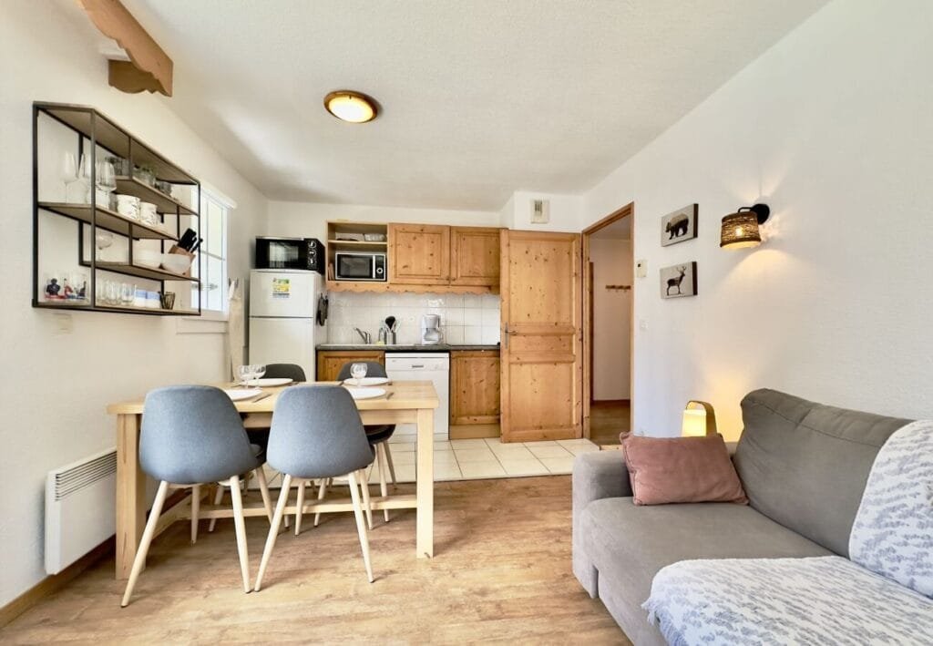 Appartement Le Bon Endroit à Saint-Gervais-les-Bains, piscine l’été et proche des pistes